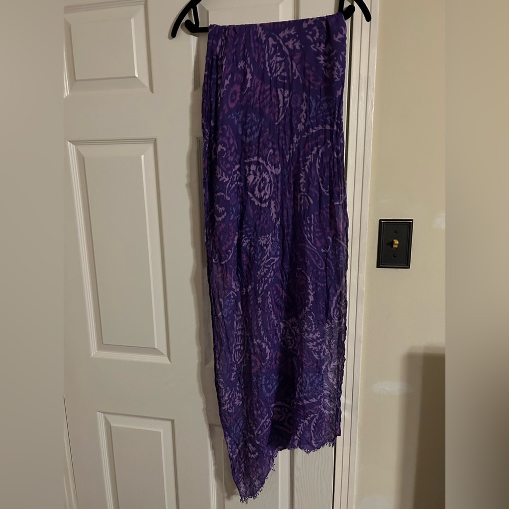 Vera Bradley Purple Patterned scarf,